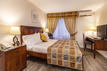 park plaza apartments