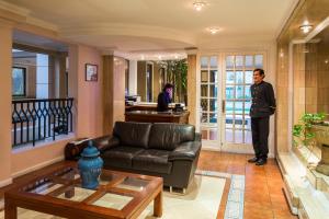 park plaza apartments