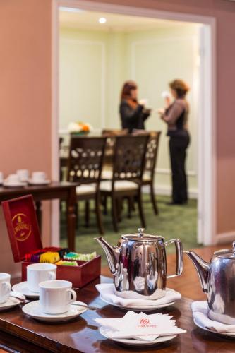 park plaza apartments