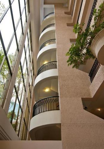 park plaza apartments