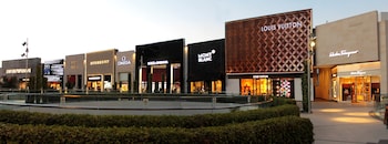 park plaza apartments