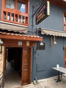 famous family hotel