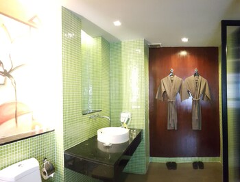 Long Beach Garden Hotel And Pavilions,,4 star