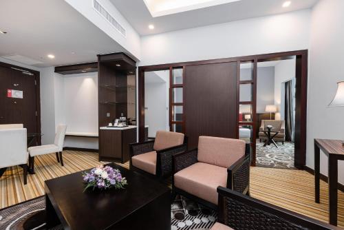 raia hotel and convention centre kuching