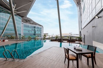 raia hotel and convention centre kuching