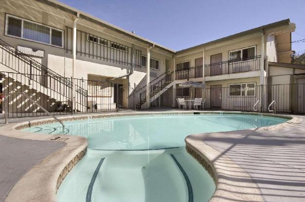 olive tree inn and suites