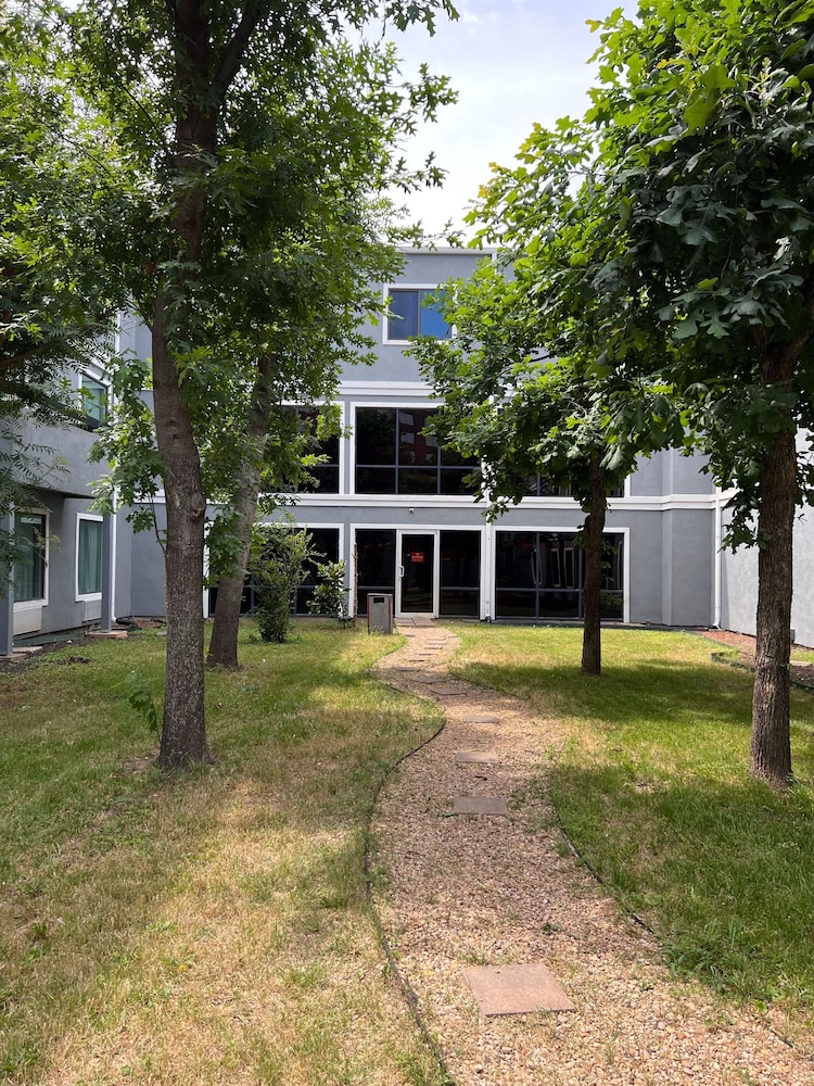 alexis hotel and banquets dallas park central galleria