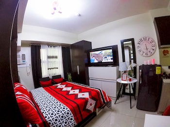 studio condo at horizons 101