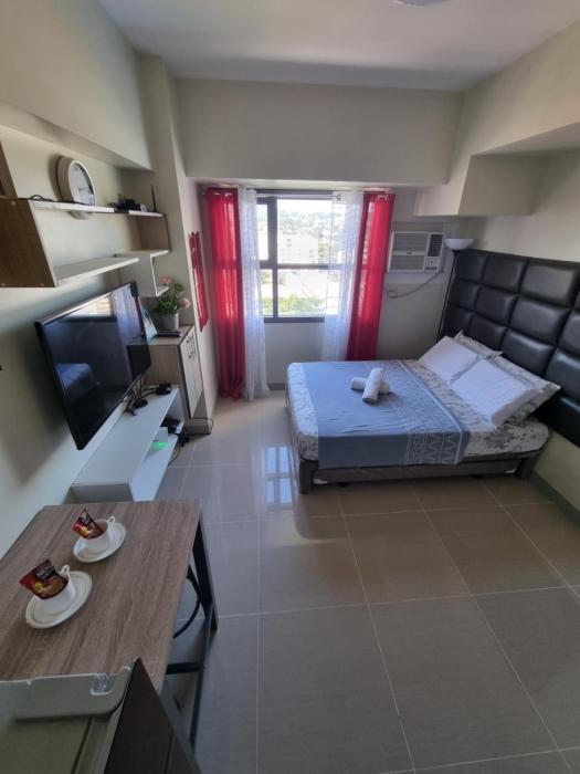 studio condo at horizons 101