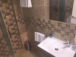 hotel almadraba