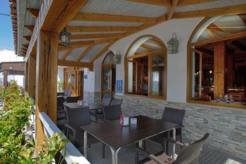 hotel almadraba