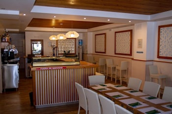 hotel almadraba