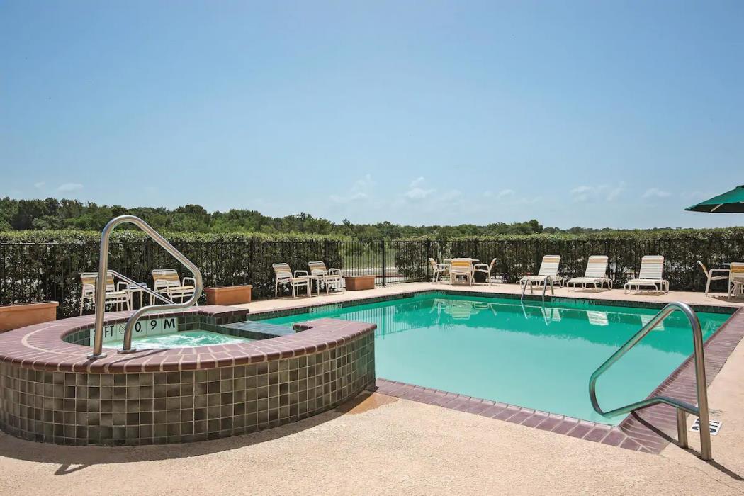 americas best value inn and suites gun barrel city