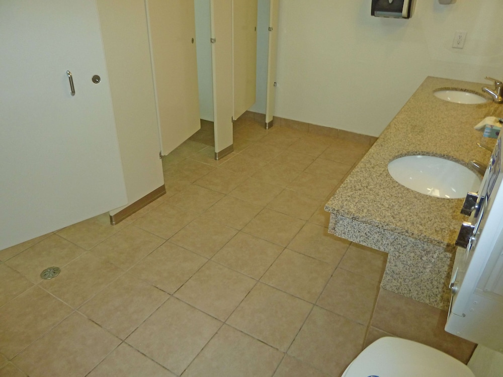 americas best value inn and suites gun barrel city