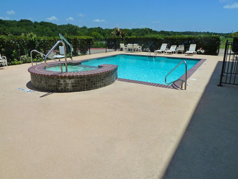 americas best value inn and suites gun barrel city