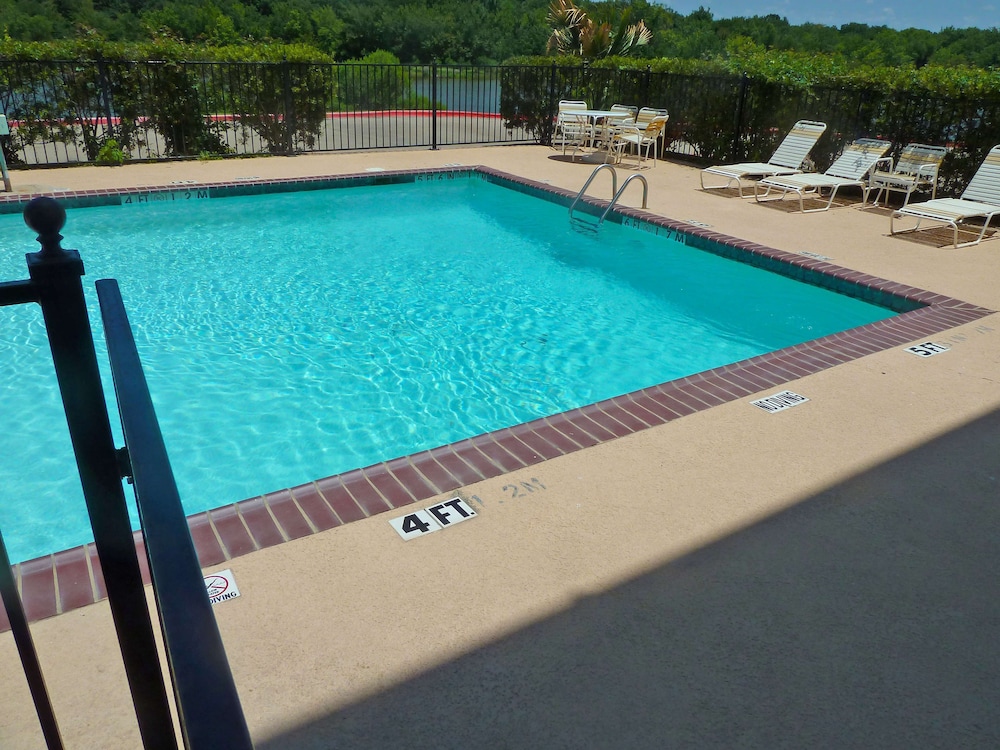 americas best value inn and suites gun barrel city