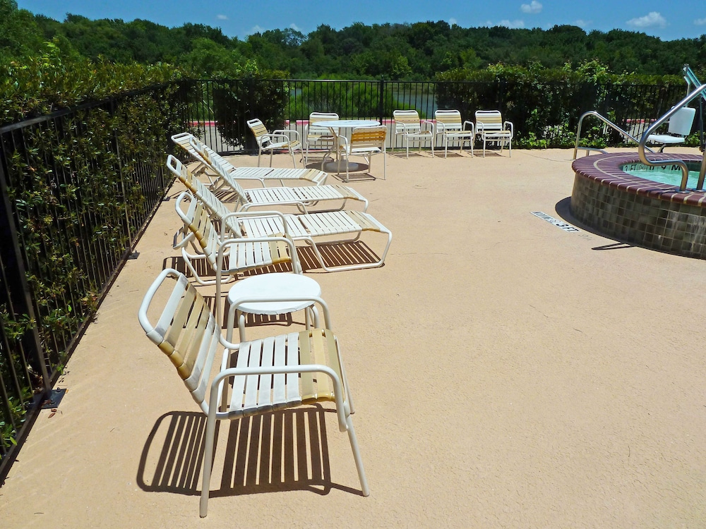 americas best value inn and suites gun barrel city