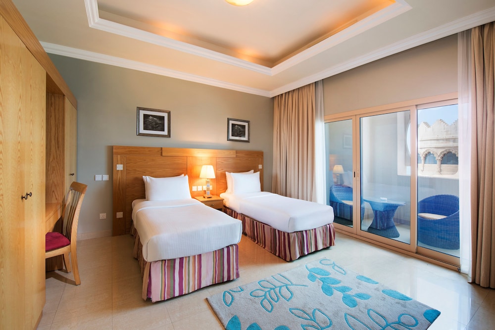 al hamra residence and village