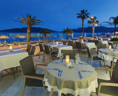 the beachfront hotel adult only 16 plus