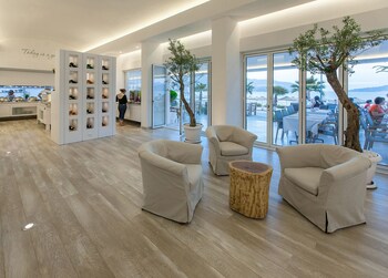 the beachfront hotel adult only 16 plus