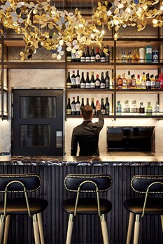 aiden by best western darling harbour