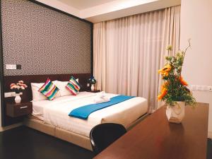 the residences klcc luxury suites