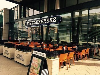 deluxe city centre apt balcony view and free parking