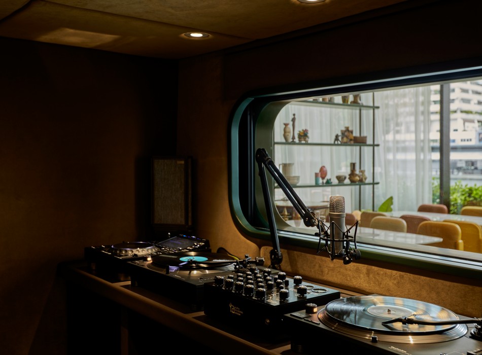 the standard bangkok mahanakhon