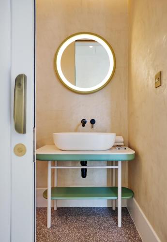 the standard bangkok mahanakhon