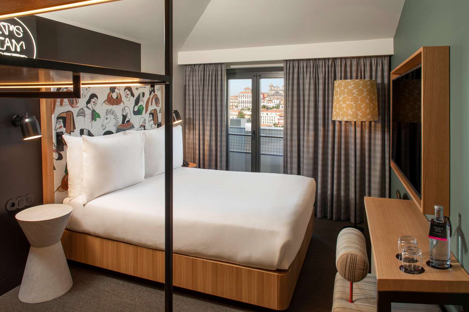 se catedral hotel porto tapestry collection by hilton