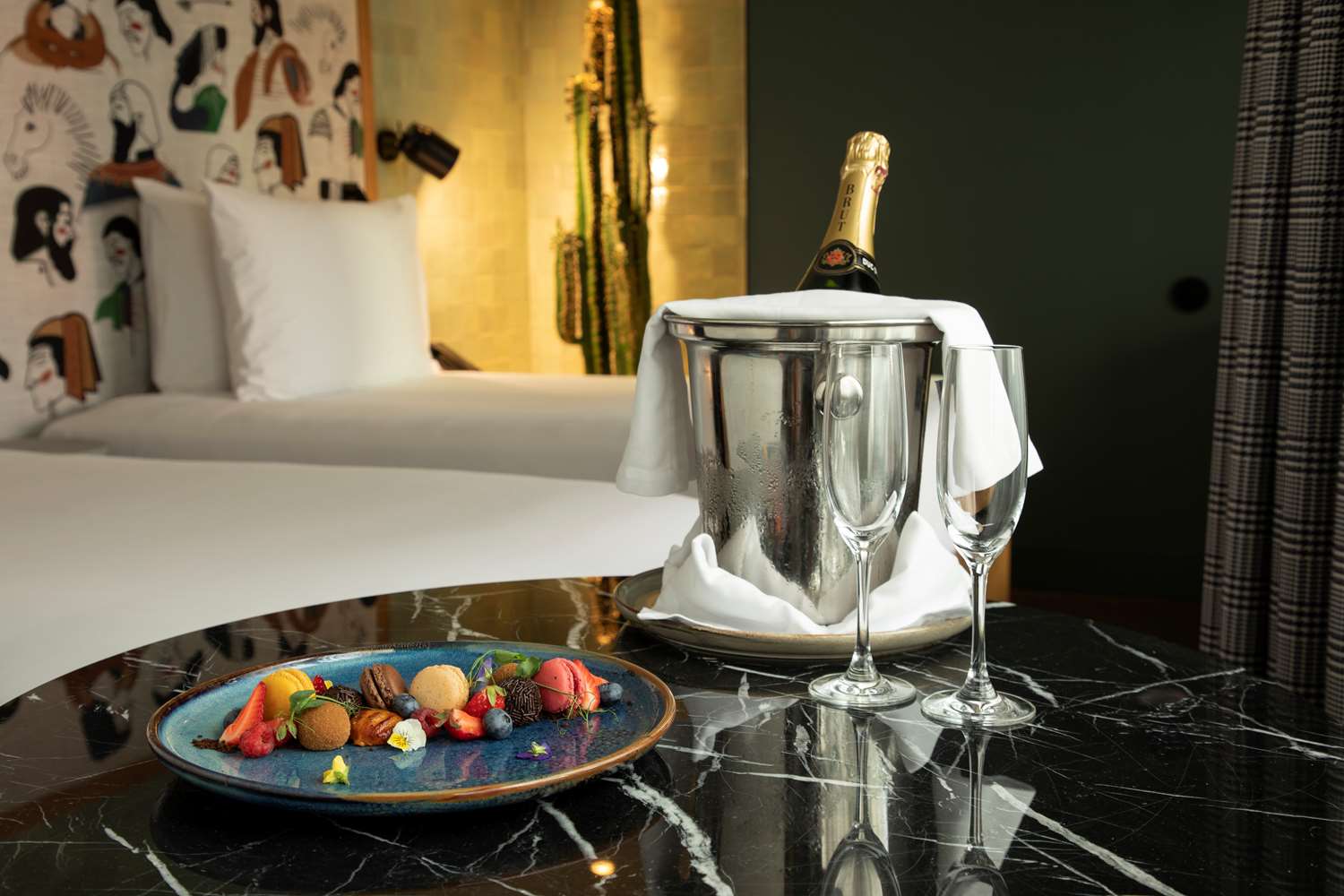 se catedral hotel porto tapestry collection by hilton