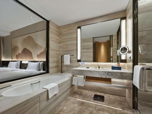 doubletree by hilton quzhou