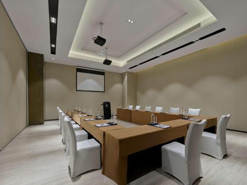 doubletree by hilton quzhou