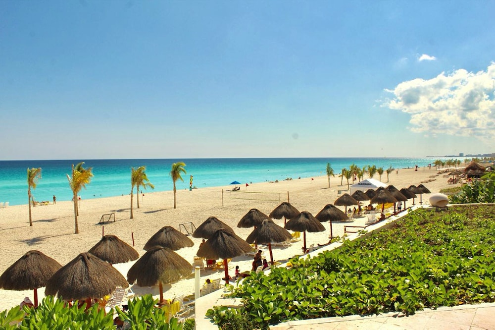 condo in ocean front hotel resort