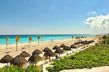 condo in ocean front hotel resort