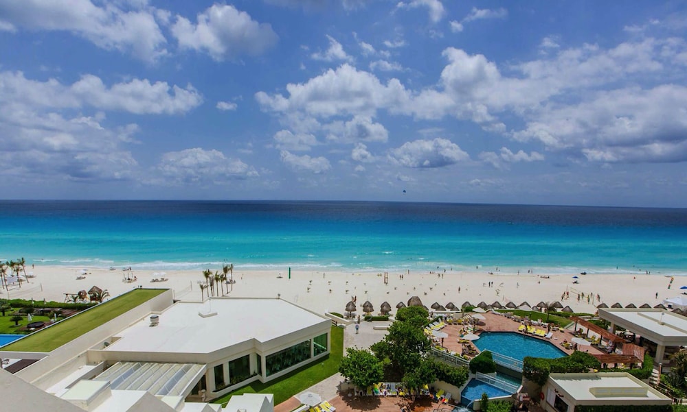 condo in ocean front hotel resort
