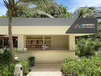 condo in ocean front hotel resort