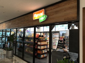 condo in ocean front hotel resort