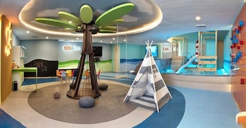 condo in ocean front hotel resort