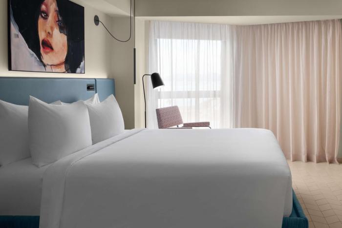 rok hotel kingston tapestry collection by hilton