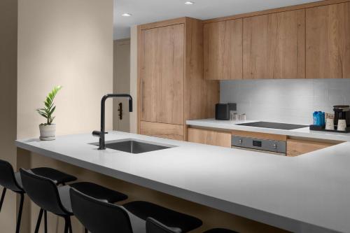 rok hotel kingston tapestry collection by hilton