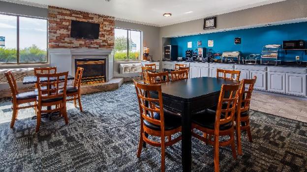 clarion pointe evansville north