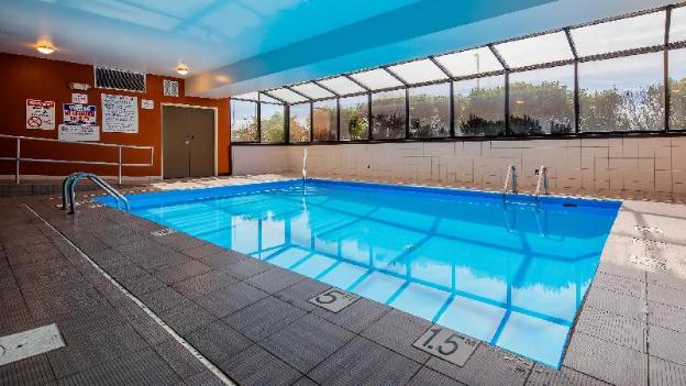 clarion pointe evansville north
