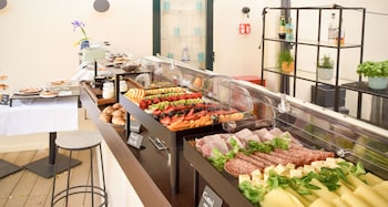 mytale creative academy hotel