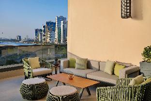 doubletree by hilton sharjah waterfront hotel and residences