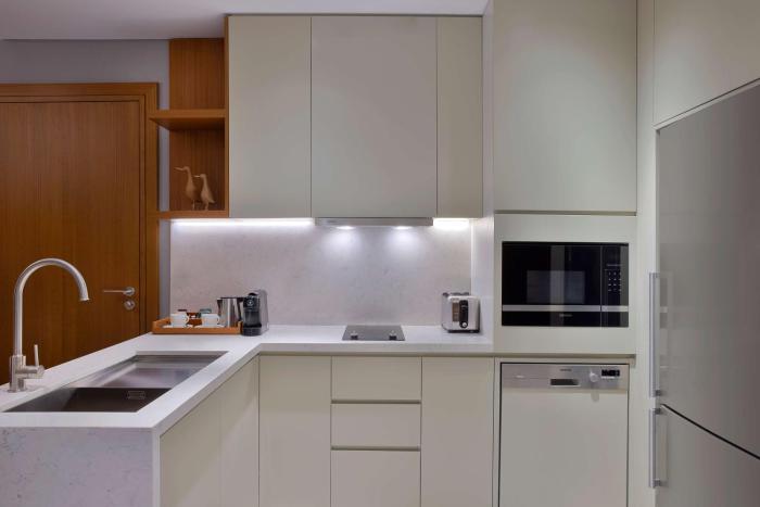 doubletree by hilton sharjah waterfront hotel and residences