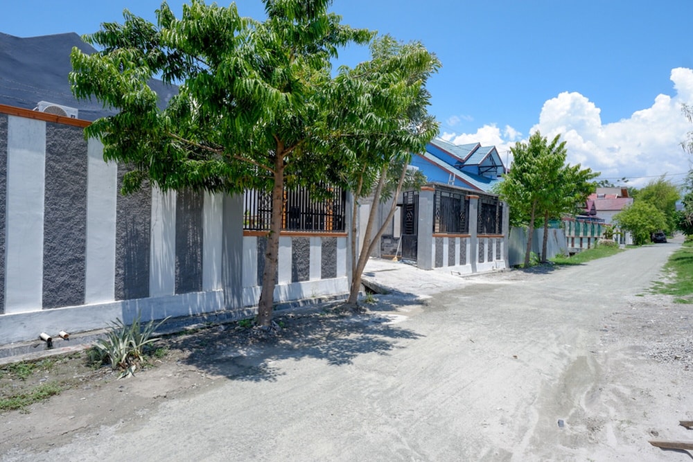 reddoorz syariah near mutiara sis al jufrie airport palu 2