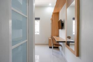 reddoorz syariah near mutiara sis al jufrie airport palu 2