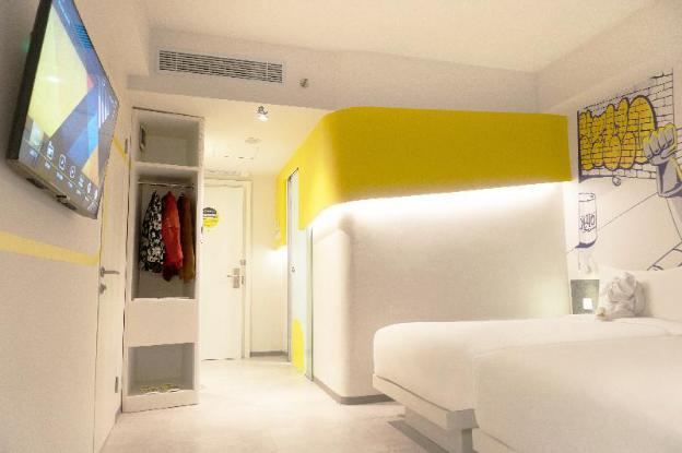 yello hotel jambi