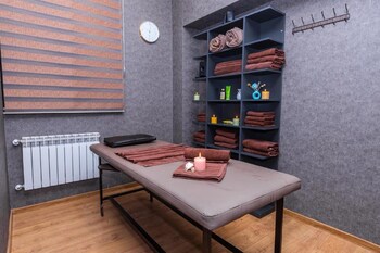 Grand Midway Hotel,Nasimi>>Baku,4 star